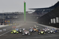 Start: Will Power, Team Penske Chevrolet leads