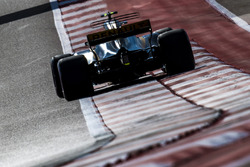 Carlos Sainz Jr., Renault Sport F1 Team RS17