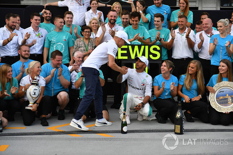 Льюіс Хемілтон, Валттері Боттас з командою Mercedes-AMG F1