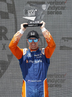 Scott Dixon, Chip Ganassi Racing Honda, sur le podium