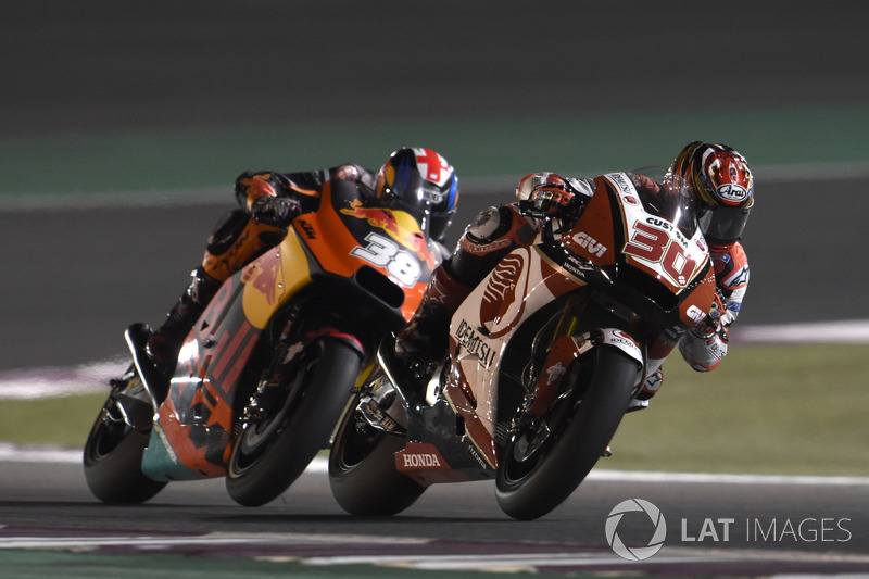 <img src="http://cdn-1.motorsport.com/static/custom/car-thumbs/MOTOGP_2017/RIDERS_NUMBERS/Nakagami.png" width="25" /> Takaaki Nakagami - 17e ( 24"554)