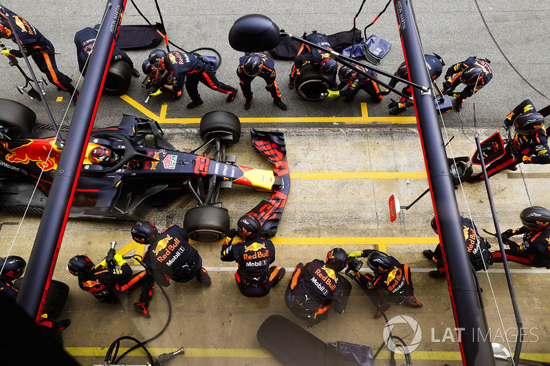 Пит-стоп: Макс Ферстаппен, Red Bull Racing RB14