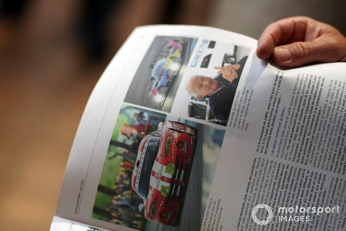 Le Mans car guide in the newspapers 