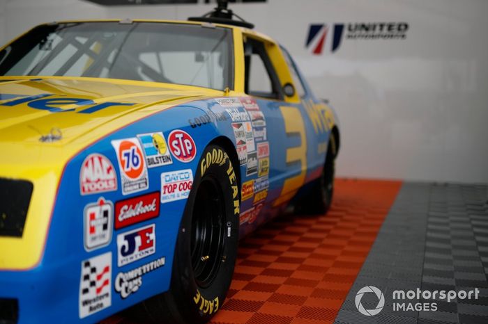 1984 Wrangler Dale Earnhardt Chevrolet Monte Carlo NASCAR