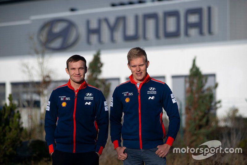 Tänak Hyundai factory visits