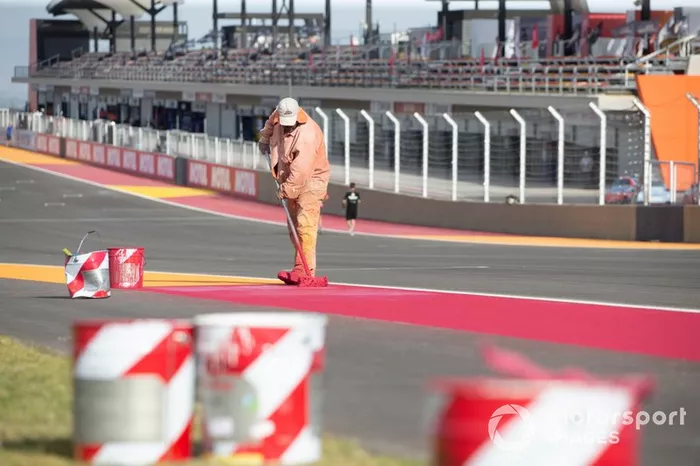 Säuberung der Strecke: Circuit San Juan Villicum