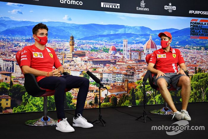 Charles Leclerc, Ferrari y Sebastian Vettel, Ferrari en la conferencia de prensa