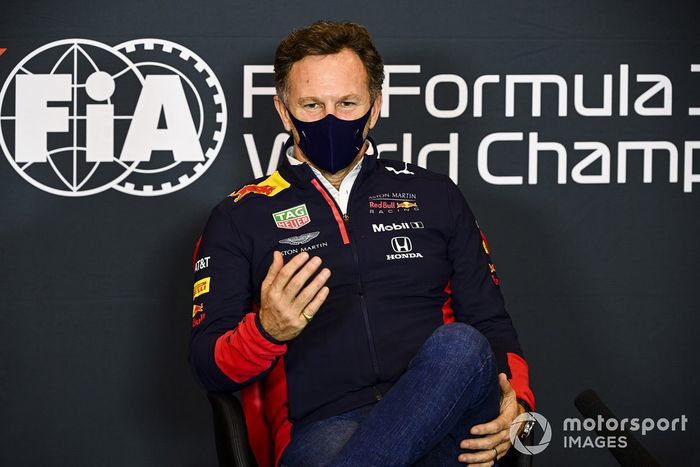 Christian Horner, director del equipo, Red Bull Racing, en la conferencia de prensa