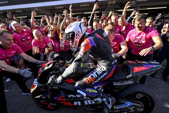 Aleix Espargaro, Aprilia Racing