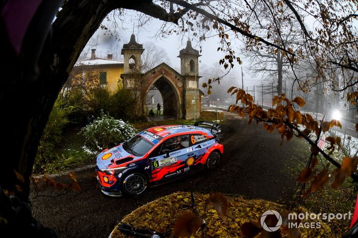 Dani Sordo, Carlos Del Barrio, Hyundai Motorsport Hyundai i20 Coupe WRC