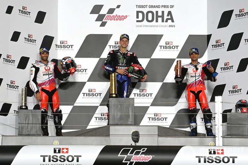 Podio: ganador Fabio Quartararo, Yamaha Factory Racing, segundo lugar Johann Zarco, Pramac Racing, y tercer lugar Jorge Martín, Pramac Racing
