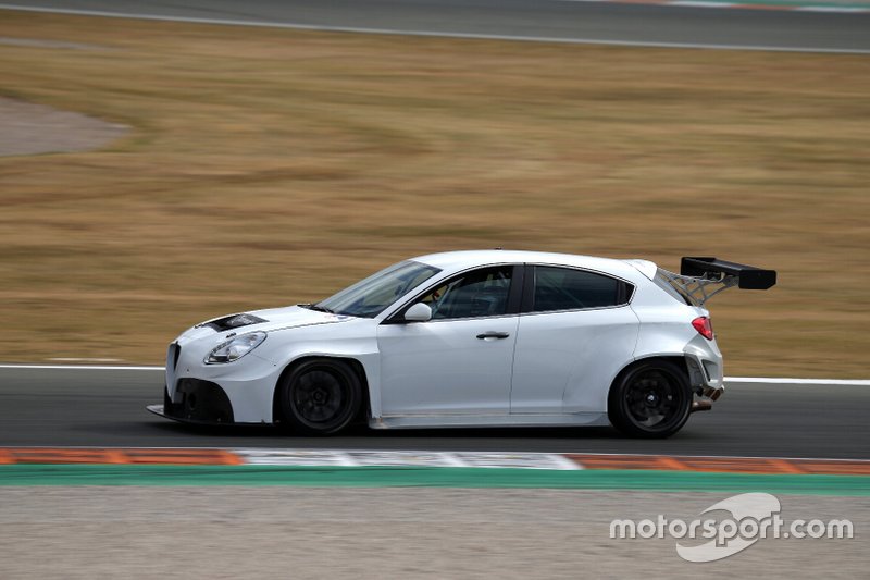 Alfa Romeo Giulietta Veloce TCR