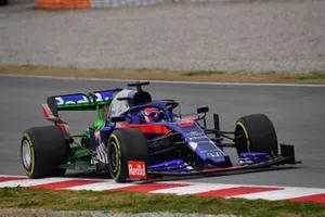 Daniil Kvyat, Scuderia Toro Rosso STR14 met aero-verf