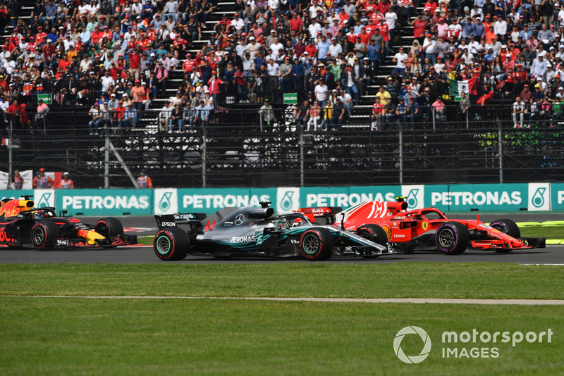 Льюіс Хемілтон, Mercedes AMG F1 W09, Кімі Райкконен, Ferrari SF71H
