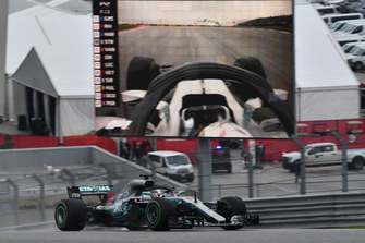 Lewis Hamilton, Mercedes-AMG F1 W09 EQ Power+