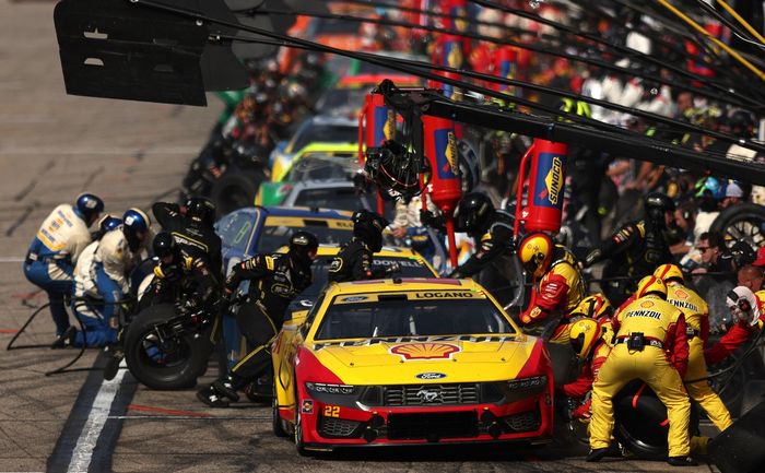 Joey Logano, Team Penske Ford