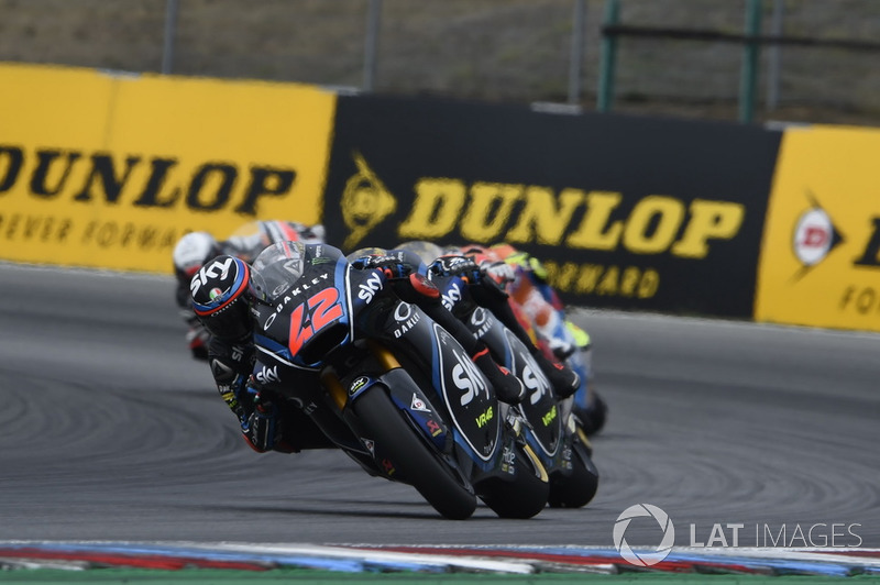 Moto2 Ceko: Kualifikasi 3, finis 12