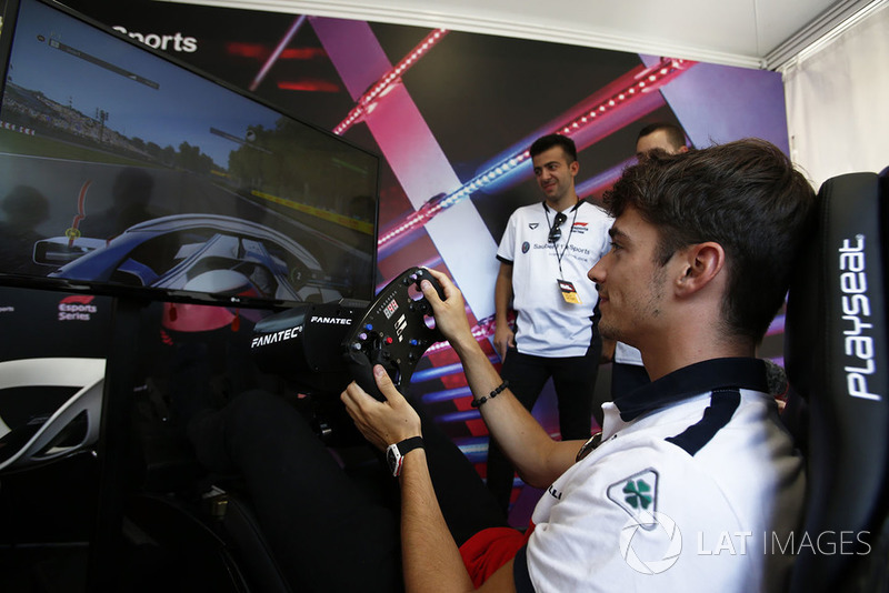Charles Leclerc, Sauber en el simulador