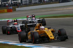 Kevin Magnussen, Renault Sport F1 Team RS16