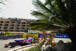 Данііл Квят, Scuderia Toro Rosso STR12