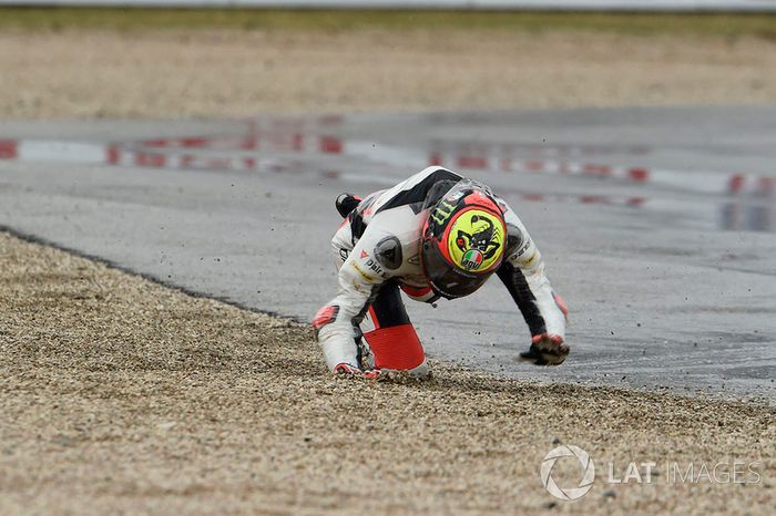 Marco Bezzecchi, CIP-Unicom Starker, caída