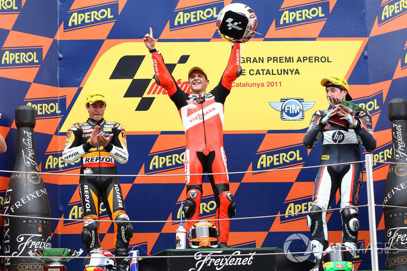 Podium : deuxième place pour Marc Marquez, victoire pour Stefan Bradl, troisième place pour Aleix Espargaro