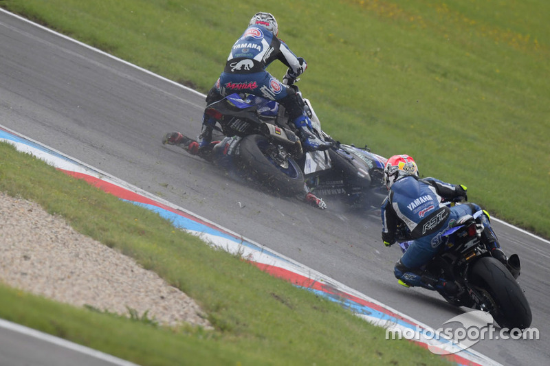 Crash von Federico Caricasulo, GRT Yamaha Official WorldSSP Team, Lucas Mahias, GRT Yamaha Official 