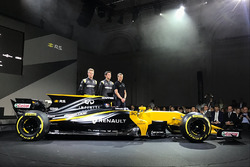Nico Hülkenberg, Jolyon Palmer, Sergey Sirotkin mit dem Renault RS17