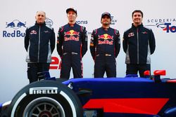 Franz Tost, jefe de equipo de Scuderia Toro Rosso, Daniil Kvyat, Carlos Sainz Jr., Scuderia Toro Ros