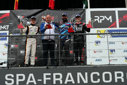 Podium : le vainqueur Stefano Comini, Comtoyou Racing, Audi RS3 LMS, le deuxième, Benjamin Lessennes, Boutsen Ginion Racing, Honda Civic Type-R TCR, le troisième, Attila Tassi, M1RA, Honda Civic TCR