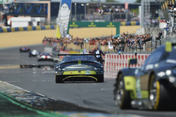 Checkered flag for #97 Aston Martin Racing Aston Martin Vantage: Darren Turner, Jonathan Adam, Daniel Serra