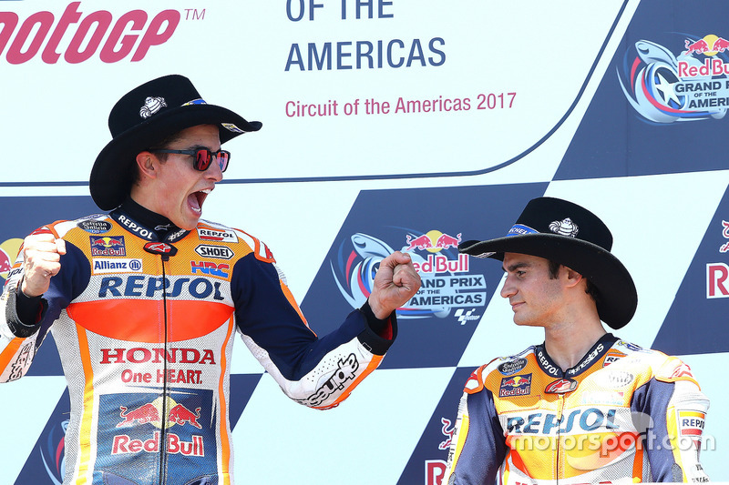 Podium : le vainqueur Marc Marquez, Repsol Honda Team, le troisième, Dani Pedrosa, Repsol Honda Team