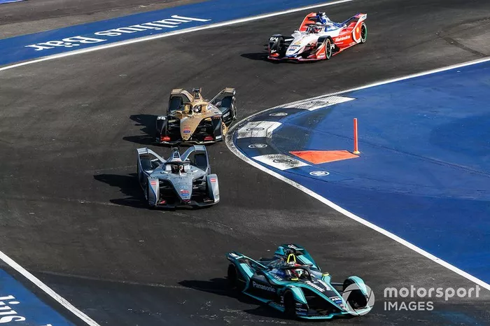 Nelson Piquet Jr., Panasonic Jaguar Racing, Jaguar I-Type 3 Edoardo Mortara, Venturi Formula E, Venturi VFE05, Andre Lotterer, DS TECHEETAH, DS E-Tense FE19 