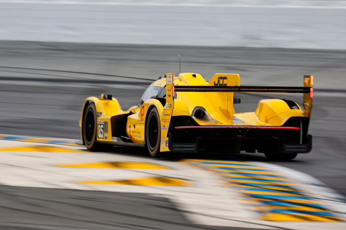 #85 JDC Miller MotorSports Porsche 963: Tijmen Van Der Helm, Gianmaria Bruni, Pascal Wehrlein, Bryce Aron