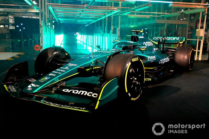 El Aston Martin AMR22 