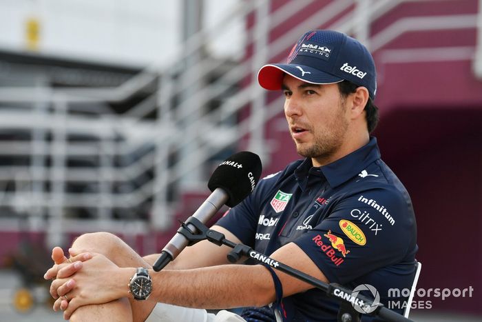 Sergio Pérez, Red Bull Racing habla con los medios de comunicación