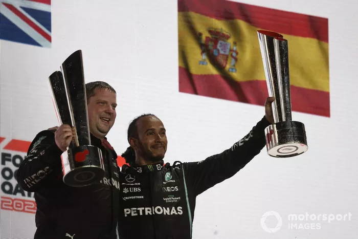 Podio: ganador Lewis Hamilton, Mercedes