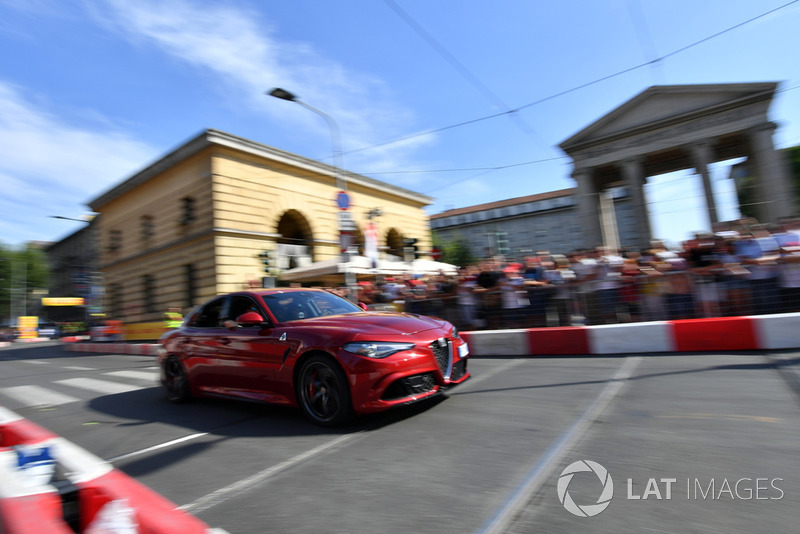 Charles Leclerc, Alfa Romeo Sauber F1 Team Alfa Romeo Quadrifoglio