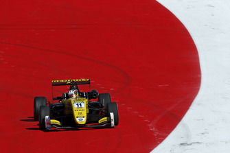 Sacha Fenestraz, Carlin Dallara F317 - Volkswagen