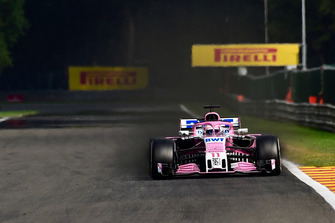 Sergio Perez, Racing Point Force India VJM11 y polvo de freno