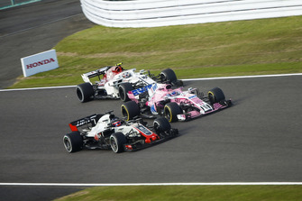 Romain Grosjean, Haas F1 Team VF-18, bataille avec Sergio Perez, Racing Point Force India VJM11 et Charles Leclerc, Sauber C37