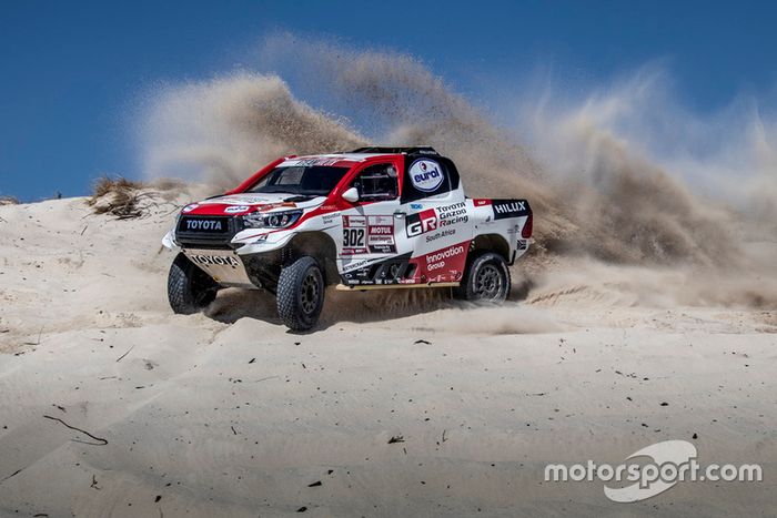 #302 Toyota Gazoo Racing Toyota Hilux: Giniel de Villiers, Dirk von Zitzewitz