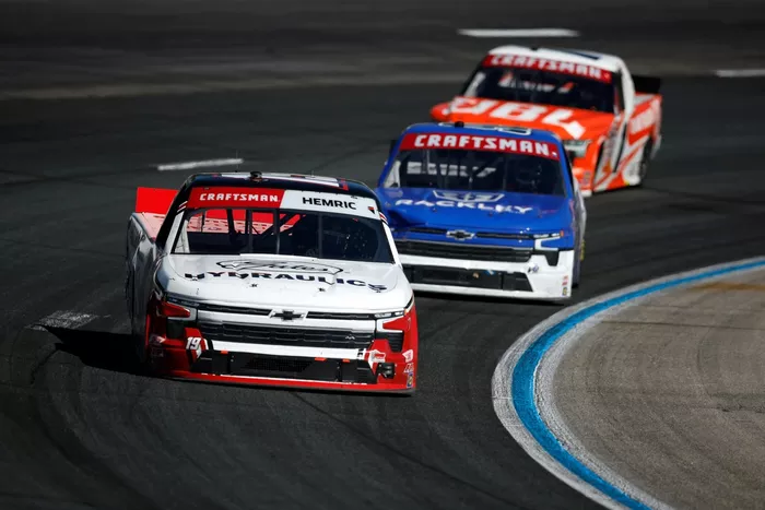 Daniel Hemric, McAnally-Hilgemann Racing