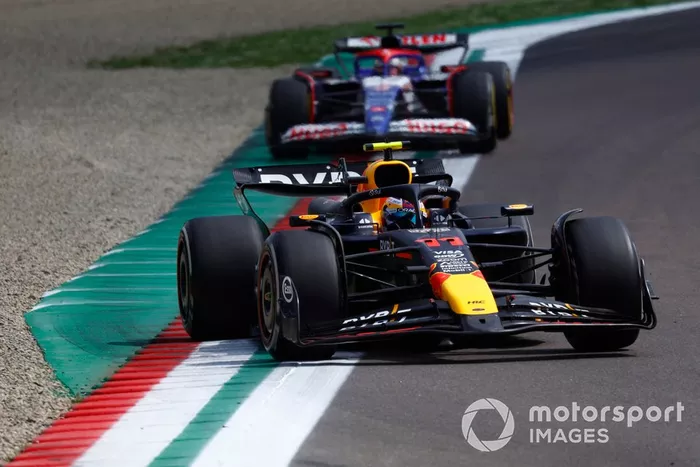 Sergio Pérez, Red Bull Racing RB20, Daniel Ricciardo, RB F1 Team VCARB 01