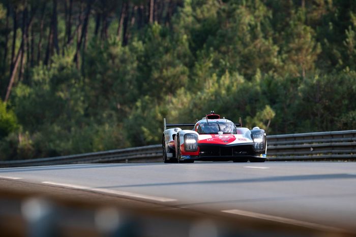 #8 Toyota Gazoo Racing Toyota GR010 - Hybrid Hypercar, Sébastien Buemi, Kazuki Nakajima, Brendon Hartley