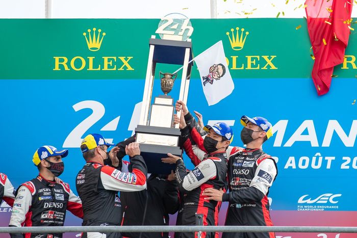 #7 Toyota Gazoo Racing Toyota GR010 - Hybrid Hypercar, Mike Conway, Kamui Kobayashi, José María López