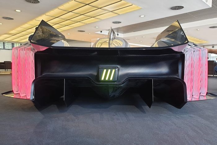 Detalles Peugeot Hypercar 9X8