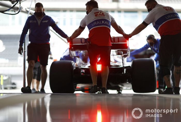 Mick Schumacher, Haas VF-21