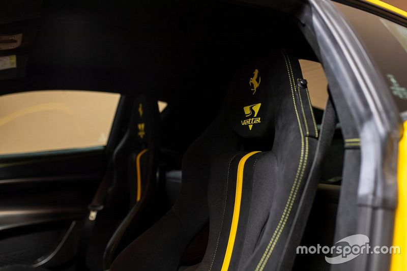 2016 Ferrari F12TDF  de Sebastian Vettel
