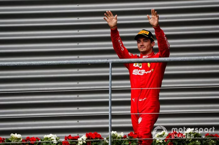 Charles Leclerc, Ferrari, festeggia la vittoria sul podio